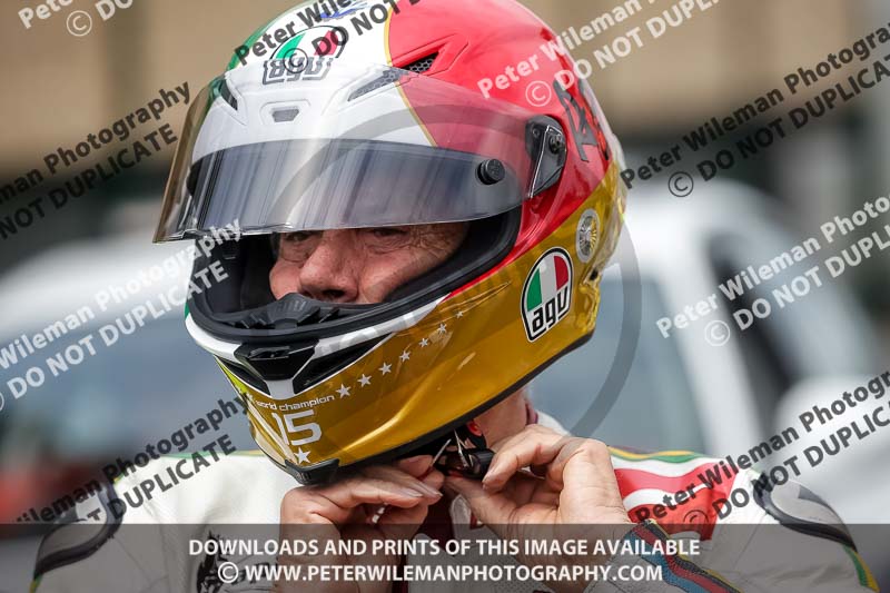 Vintage motorcycle club;eventdigitalimages;mallory park;mallory park trackday photographs;no limits trackdays;peter wileman photography;trackday digital images;trackday photos;vmcc festival 1000 bikes photographs